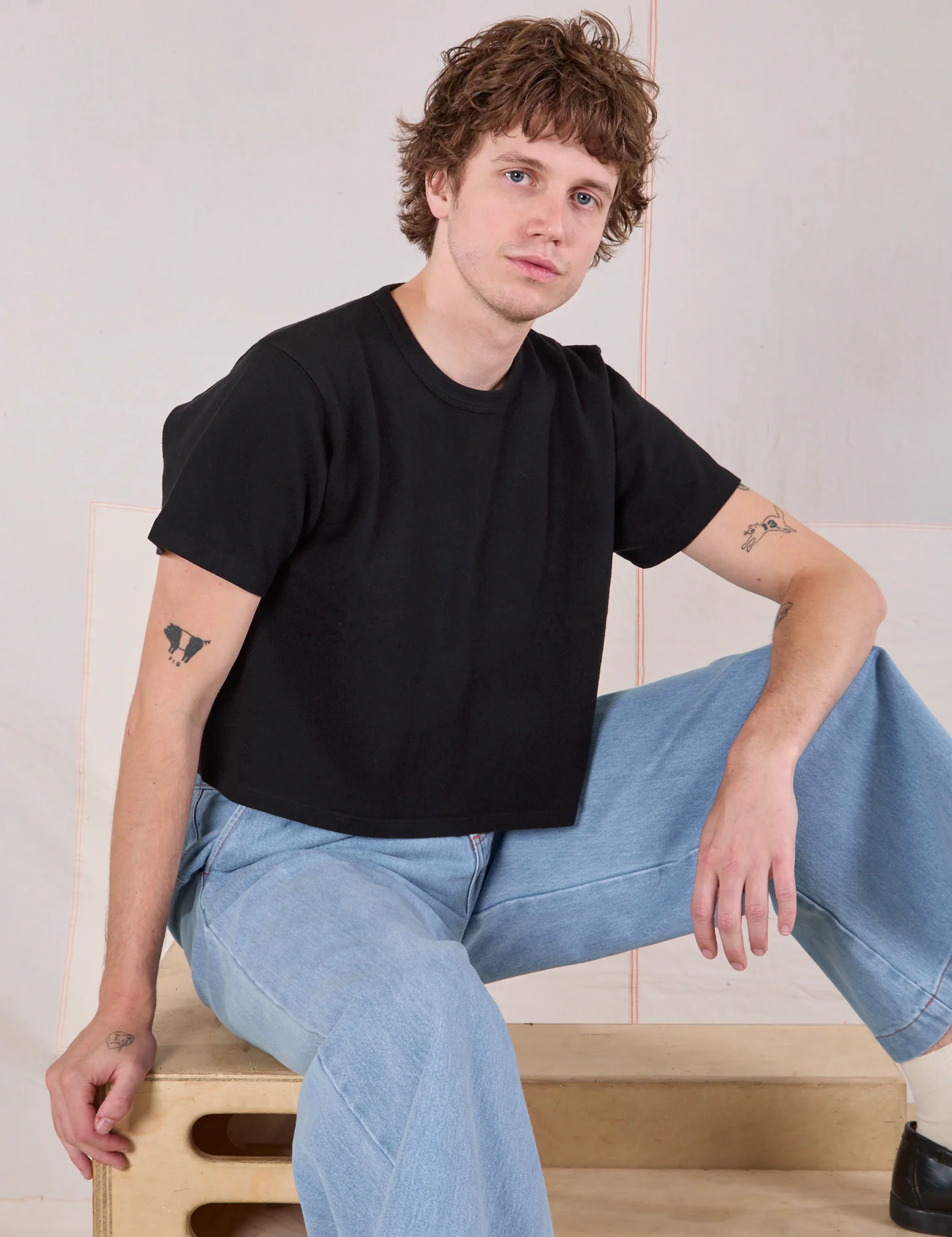 Cropped Burly Tee - Basic Black - Image 19
