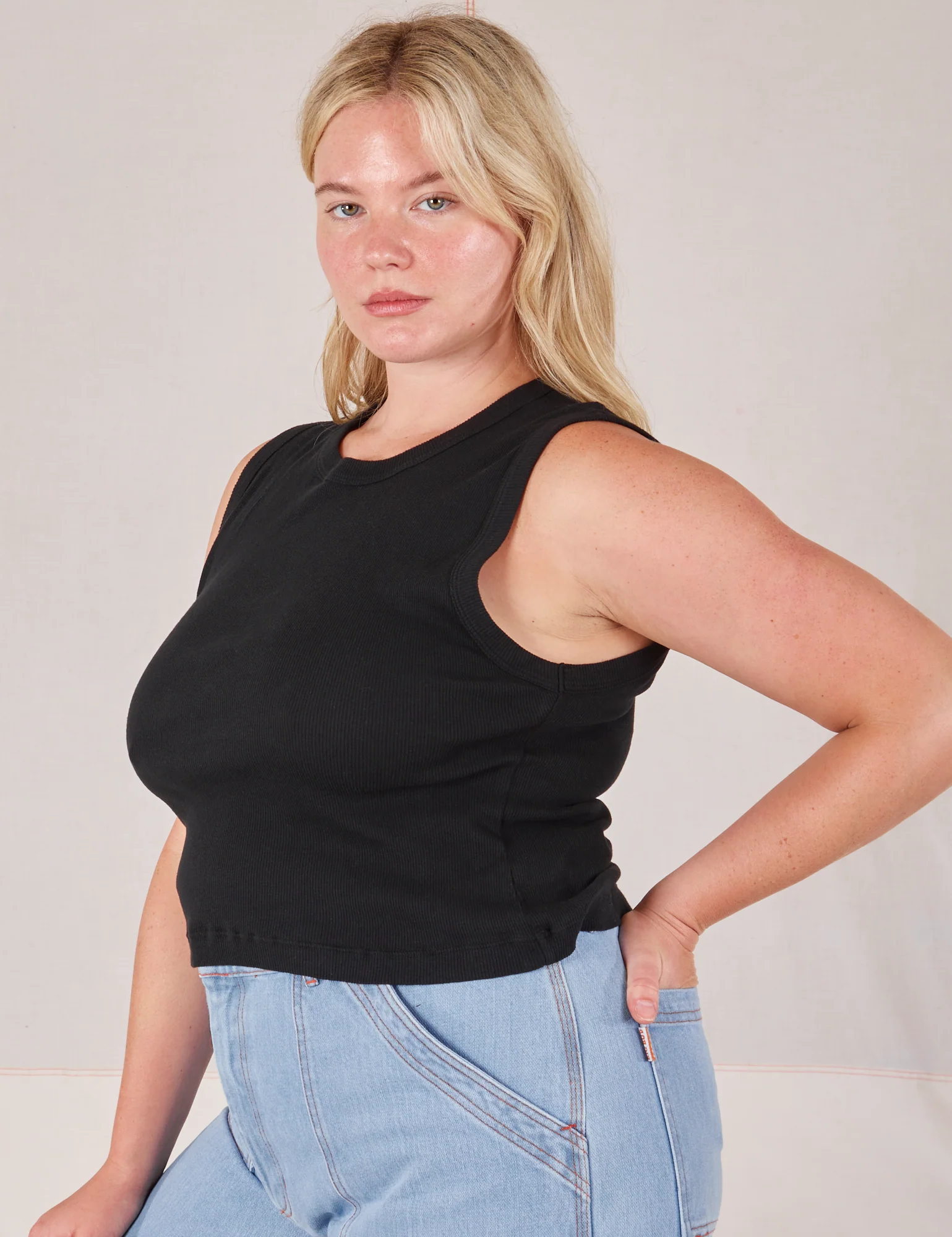 Muscle Tee - Basic Black - Image 10