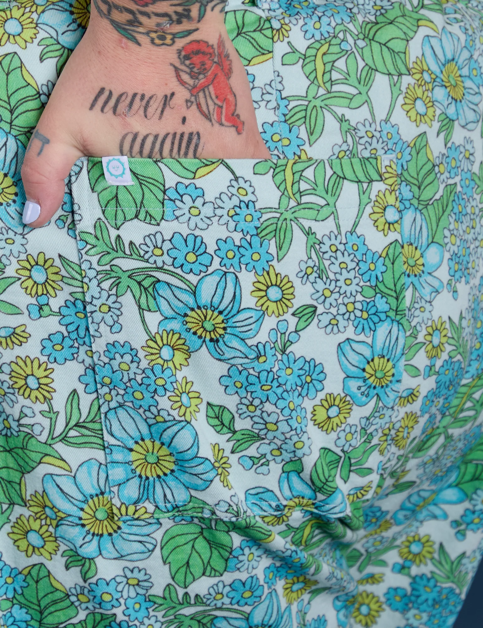 Winter Floral Print Work Pants - Image 15